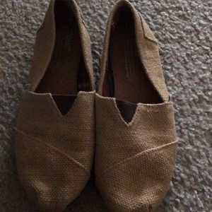 Toms burlap shoes